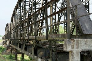 Steel Bridge Corrosion Protection: Essential Tips