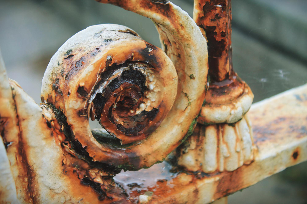 8 Key Symptoms of Corrosion You Should Never Ignore